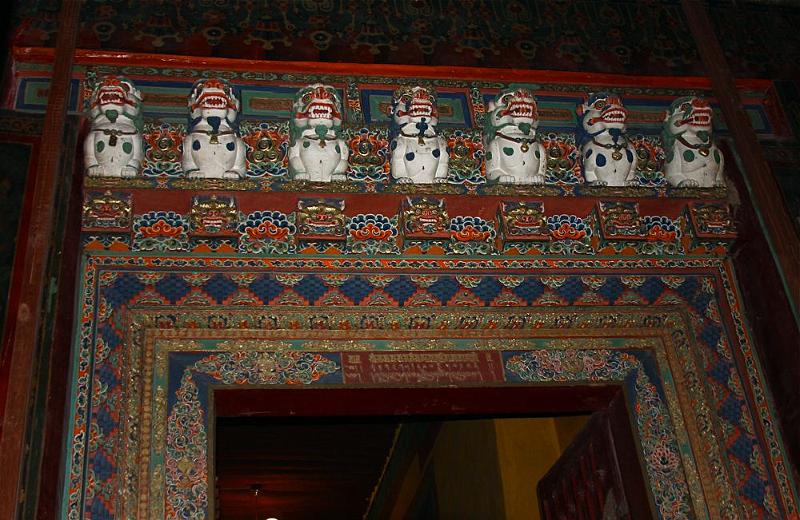 034 Ornate entrence to Potala.jpg